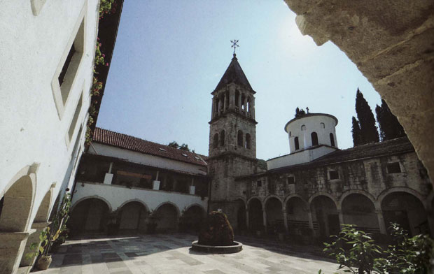 Ходочашћа српским светињама